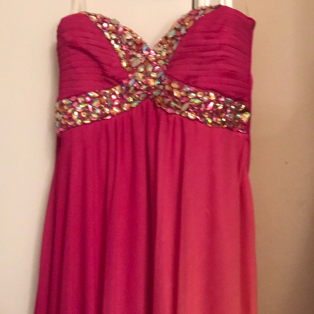 Ombré strapless dress